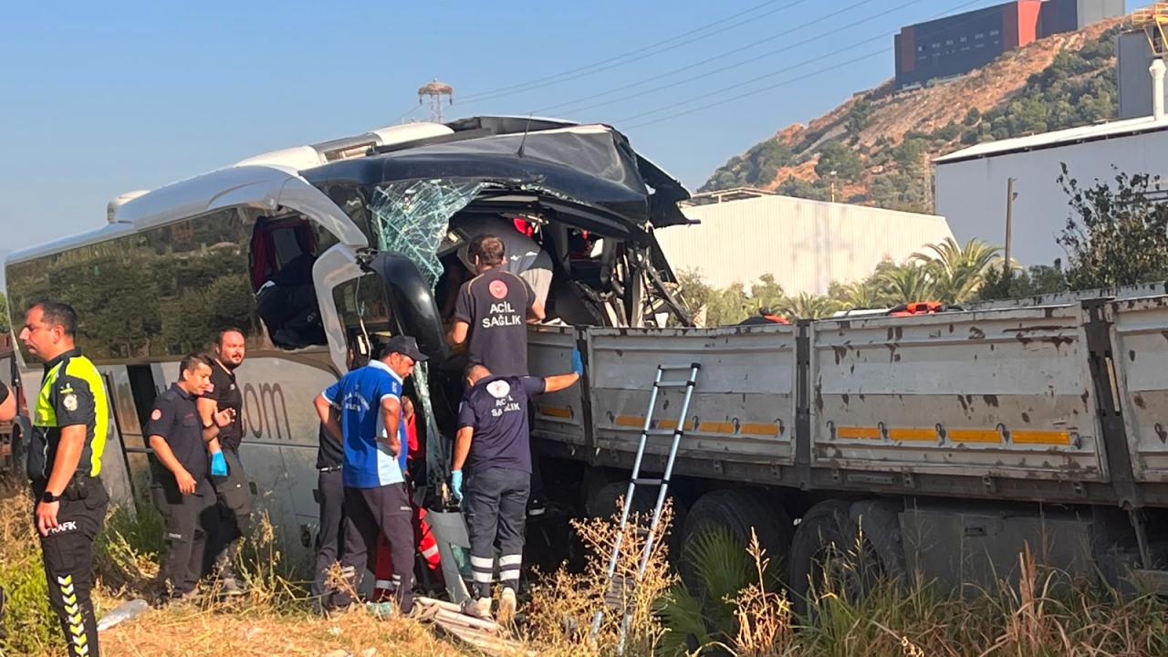 Muğla Milas’ta Otobüs Kazası: 2 Ölü, 18 Yaralı